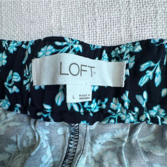 LOFT Women’s Pants Blue Floral Pockets Wide Leg Flowy SZ L - Picture 11 of 13
